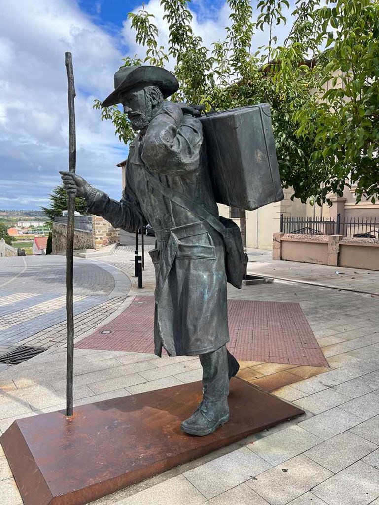 Pilgrim statue in Astorga autumn 2024 la concha stephanie wells.