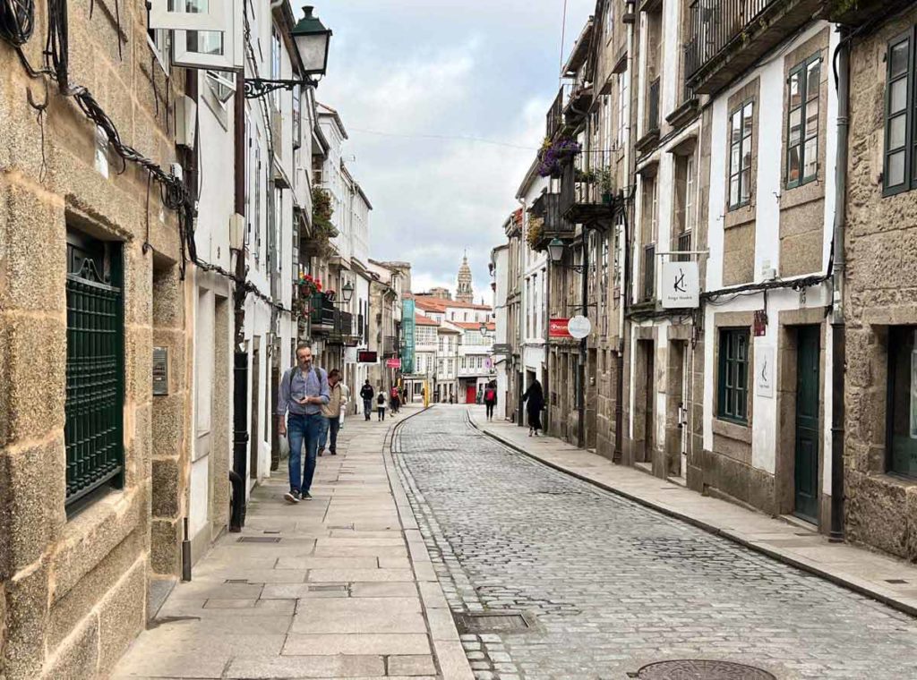rua san pedro santiago carol guttery summer 2025 la concha