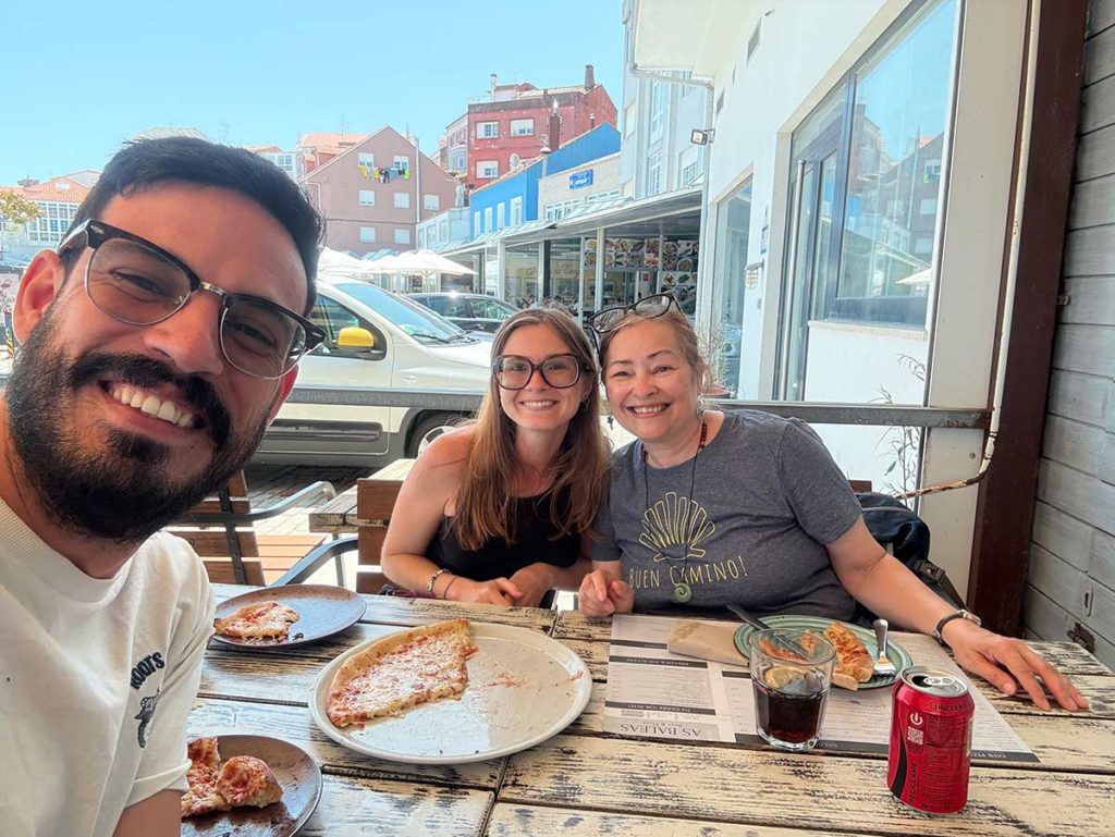 people are the way pizza deborah gonzolez autumn 2025 la concha