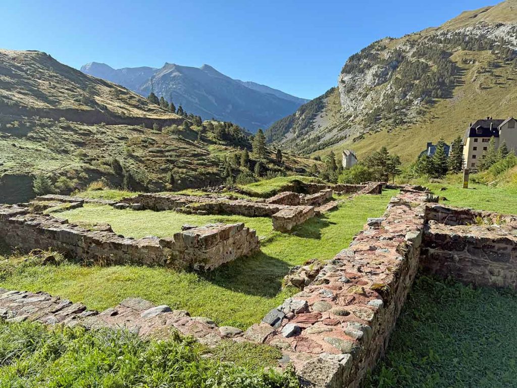 Col dSomport before Canfranc Estacion therese weems