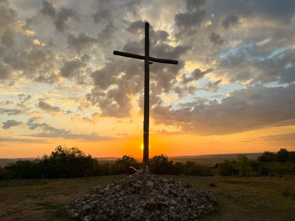 atapuerca sunrise frances route guttery